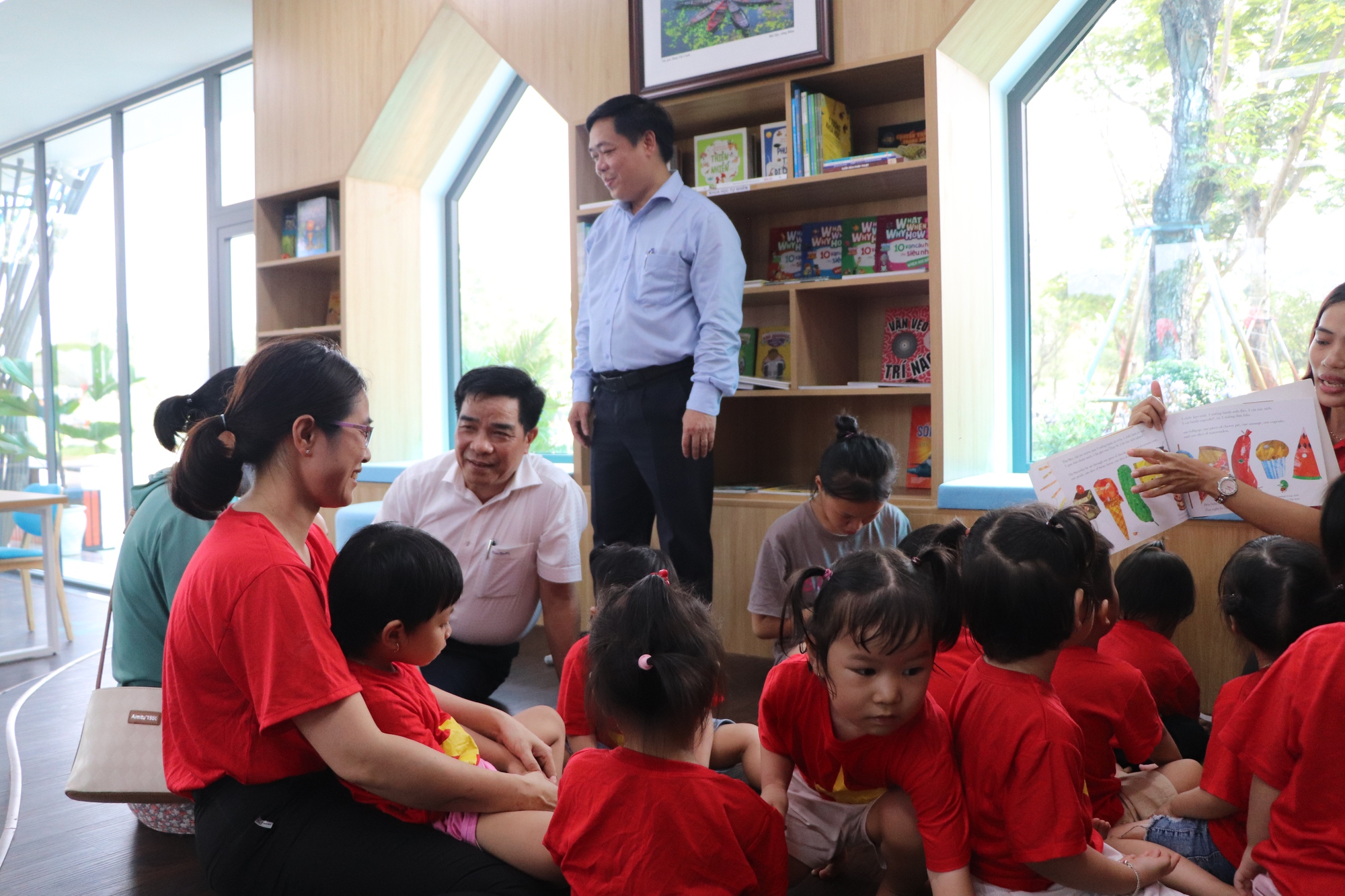 Ngắm thư viện số cộng đồng đầu ti&ecirc;n của cả nước ở Quảng Nam - Ảnh 13.