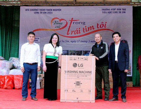 Leng Su Sìn mùa hoa ban nở - Ảnh 3.