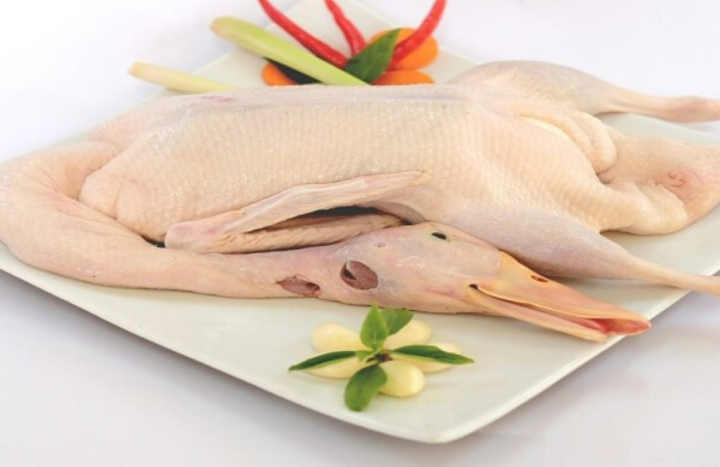 Cách nhổ sạch lông vịt và khử mùi hôi hiệu quả - Ảnh 2.