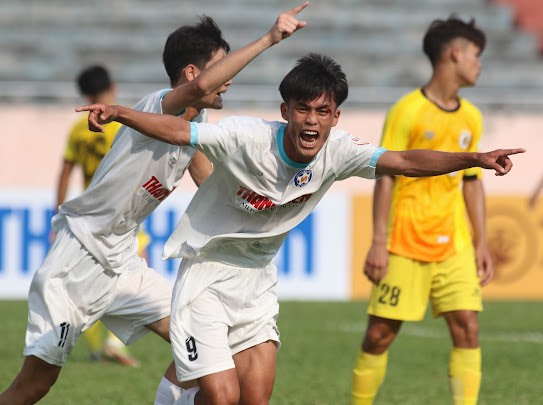 U19 VĐQG 2023: Đà Nẵng cầm chân ĐKVĐ Hà Nội, Khánh Hòa vươn lên đầu bảng