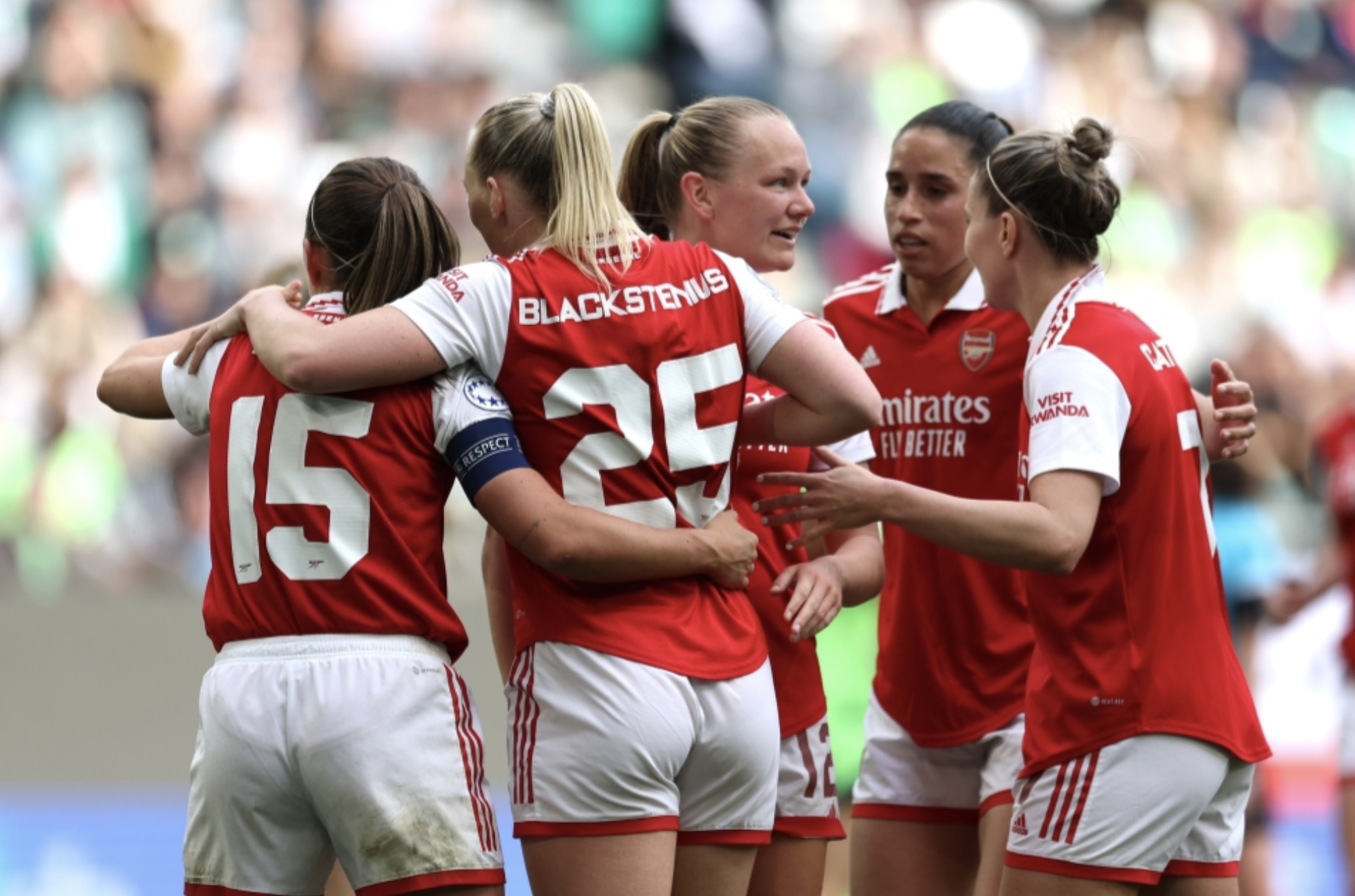M&aacute;y bay chở Arsenal bốc ch&aacute;y tại Đức, đ&atilde; x&aacute;c định nguy&ecirc;n nh&acirc;n? - Ảnh 3.