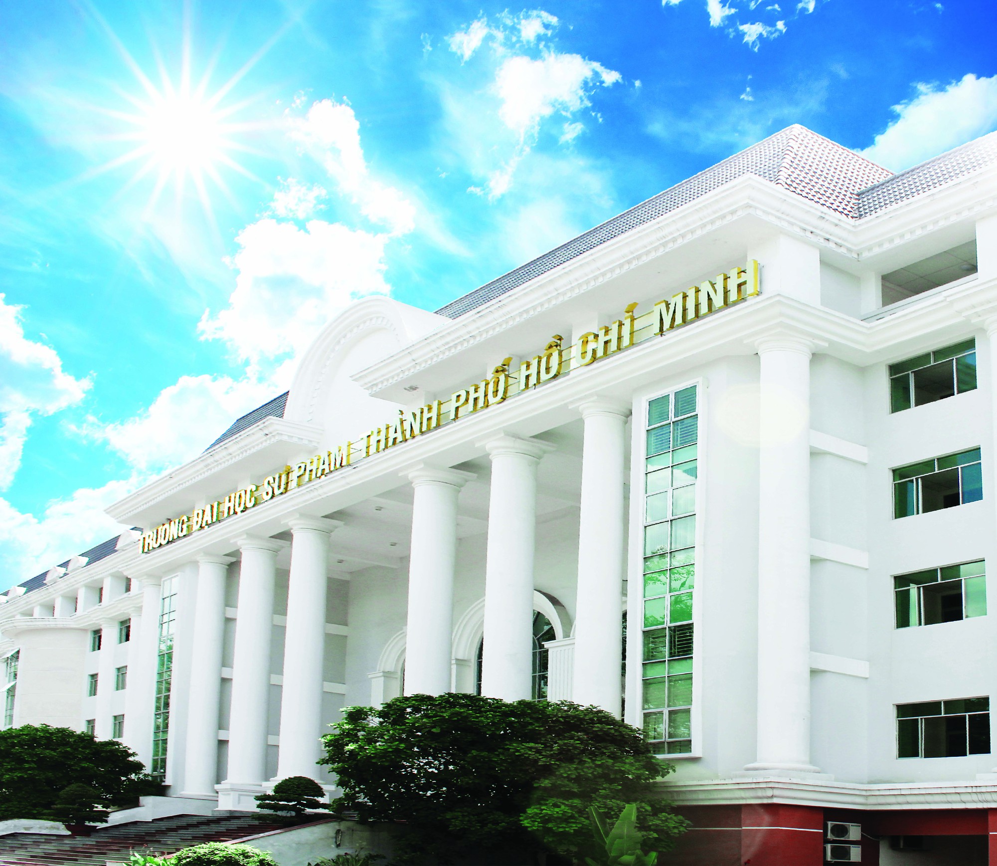 Trường ĐH Sư phạm TP HCM ra mắt bộ nhận diện thương hiệu