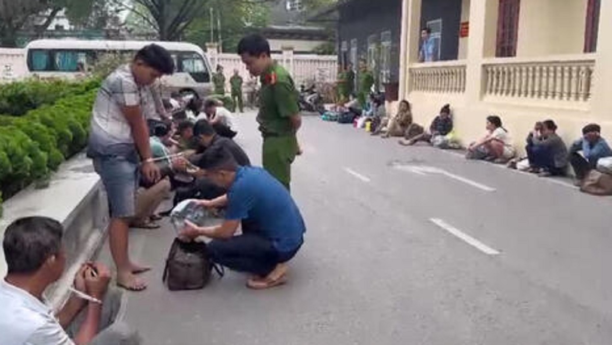 Bắt băng nhóm táo tợn gây ra 10 vụ cướp giật đêm khai mạc du lịch biển Sầm Sơn