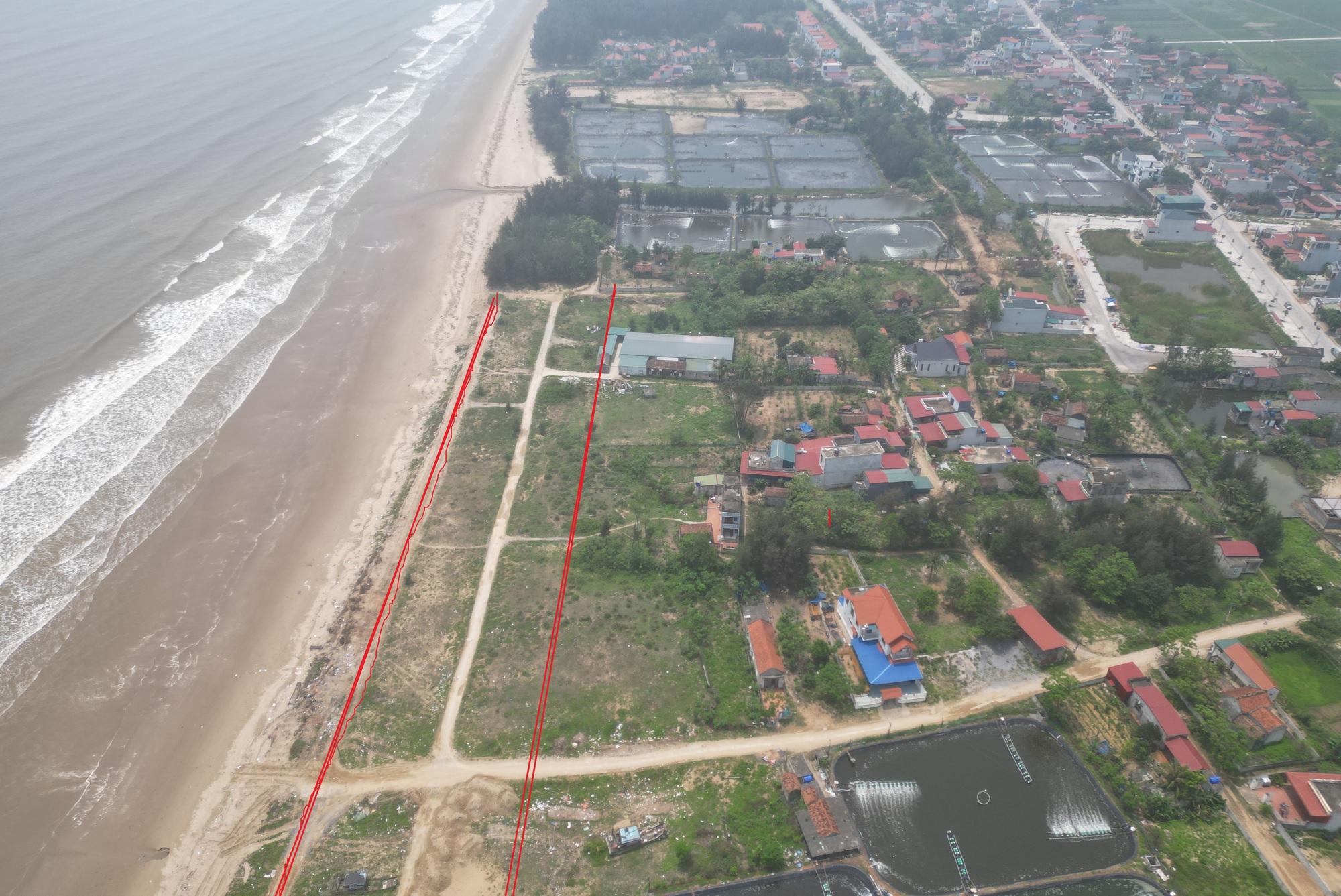 Huyện giao đất làm dự án du lịch rồi lại định mở đường đi vào giữa khu đất?