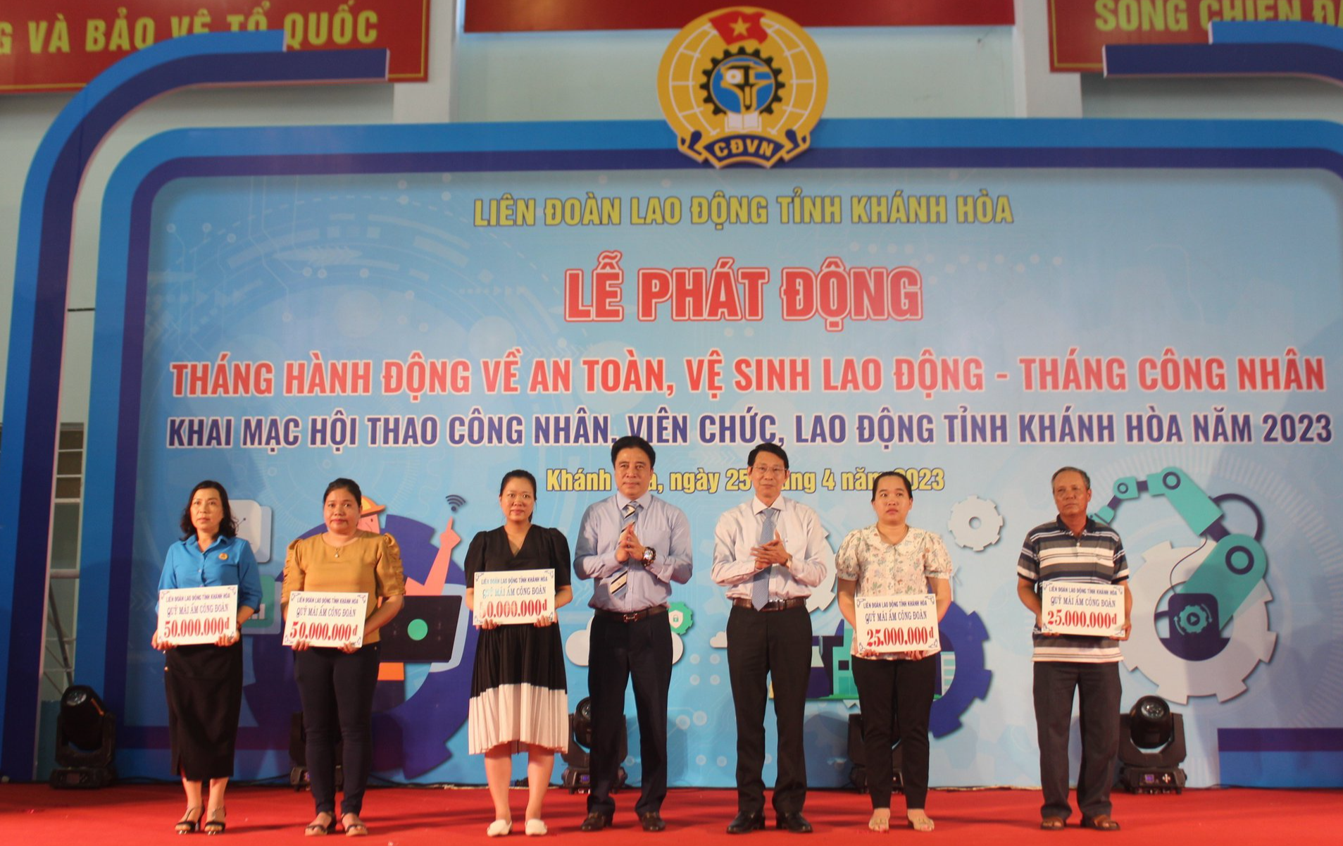 Khánh Hòa phát động Tháng Công nhân - Ảnh 2.