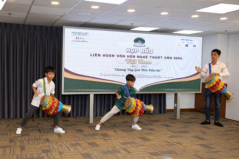 Trải nghiệm văn hóa dân gian dịp lễ 30-4