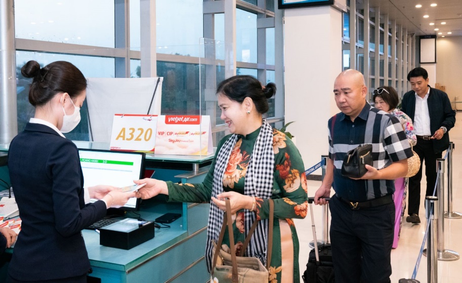 Vietjet mở đường bay thẳng giữa Cần Thơ v&agrave; V&acirc;n Đồn - Ảnh 2.