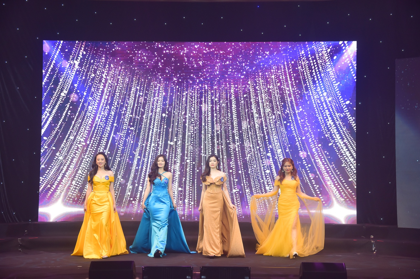 CEO sáng lập thương hiệu Ngọc trai Queen Pearl ngồi ghế nóng Ban giám khảo MISS SIU 2023. - Ảnh 6.