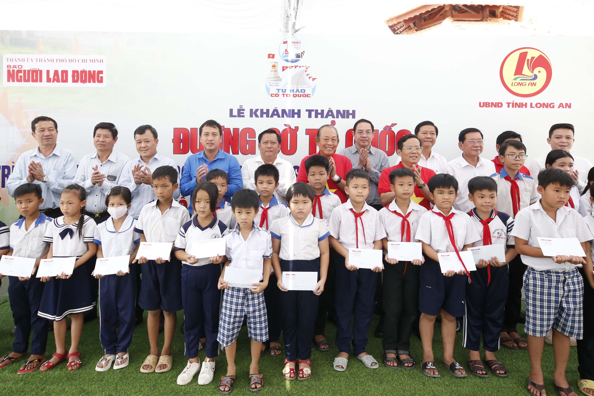 Đường cờ Tổ quốc đến với khu di tích lịch sử quốc gia Đồn Long Khốt - Ảnh 10.