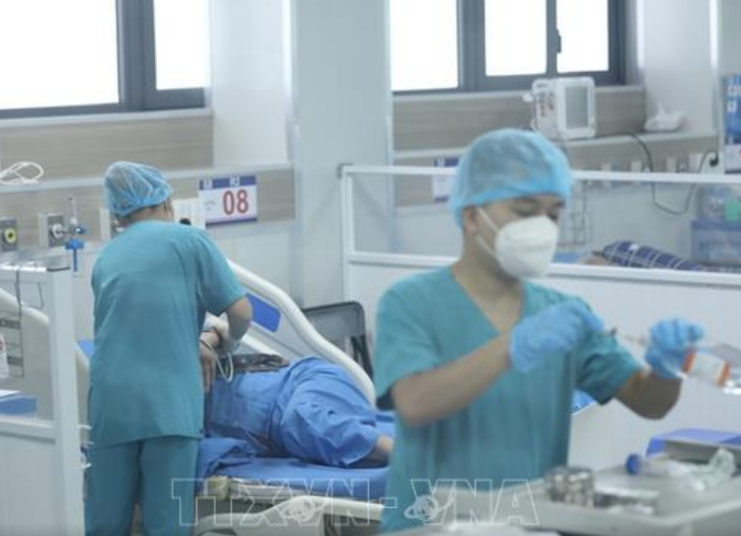 Dịch COVID-19 hôm nay: 2.721 ca mắc, bệnh nhân thở máy tăng