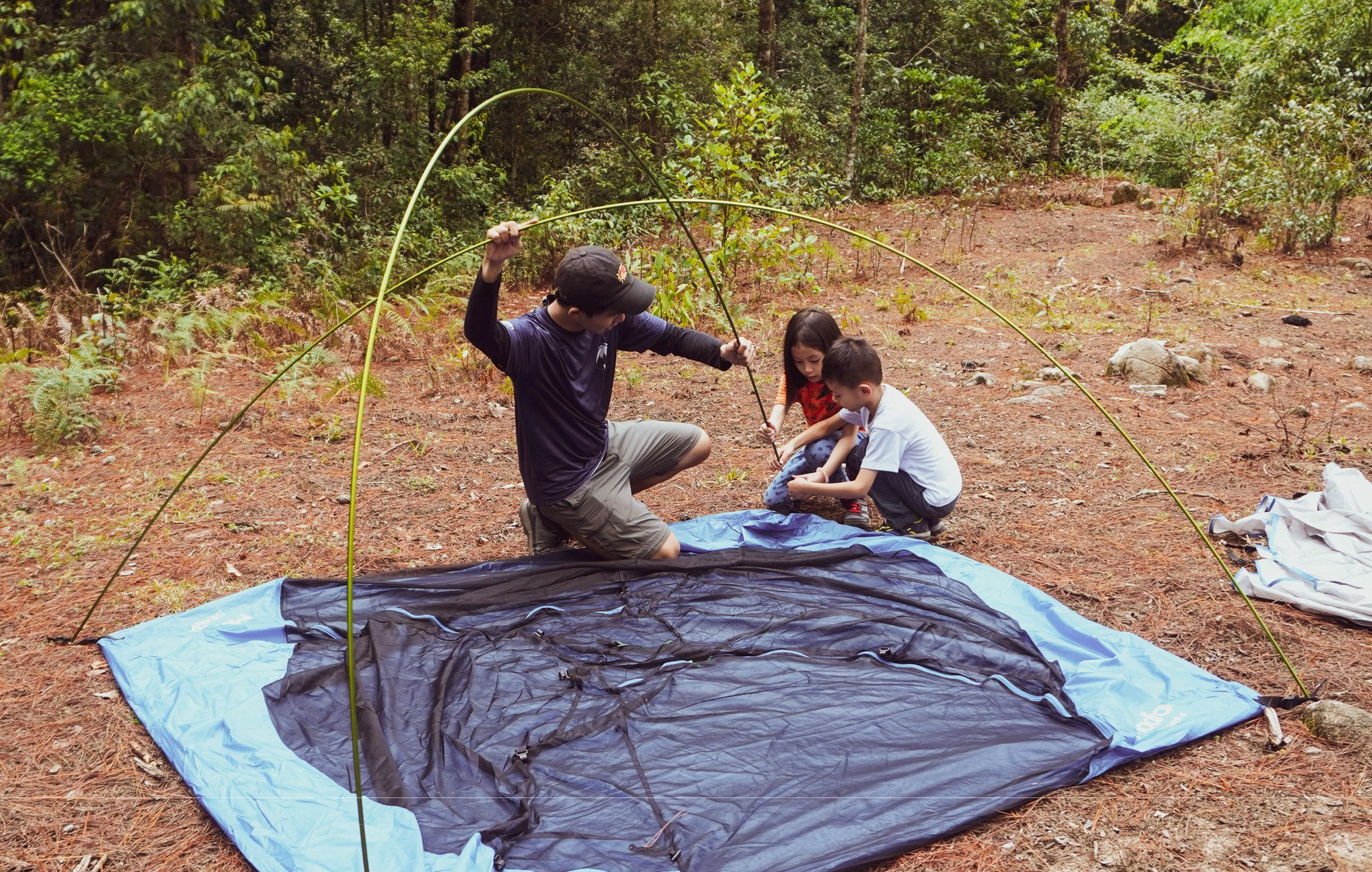 Trekking cùng con, đón một mùa hè khác biệt - Ảnh 3.