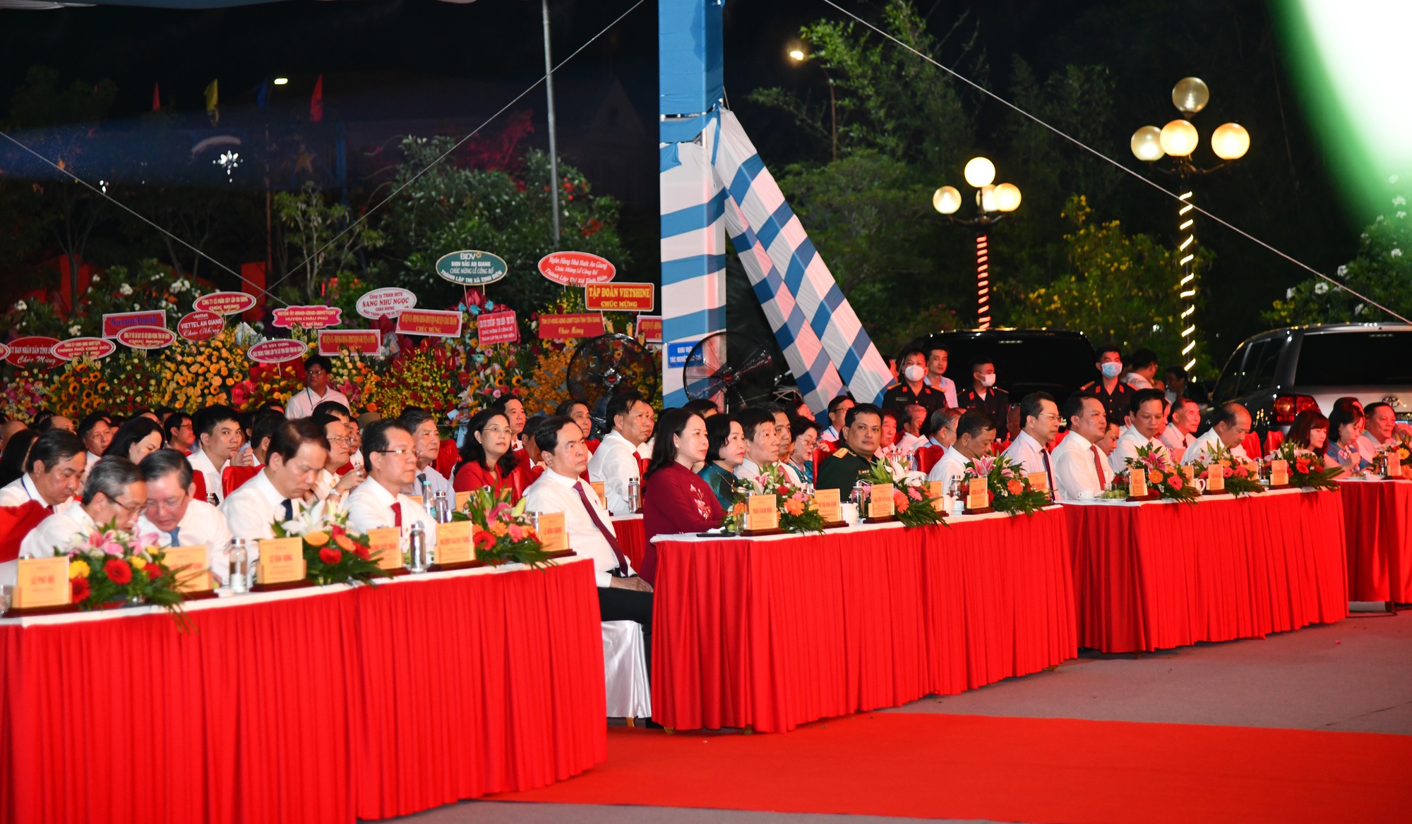 Th&agrave;nh lập thị x&atilde; Tịnh Bi&ecirc;n ở v&ugrave;ng bi&ecirc;n giới tỉnh An Giang - Ảnh 2.