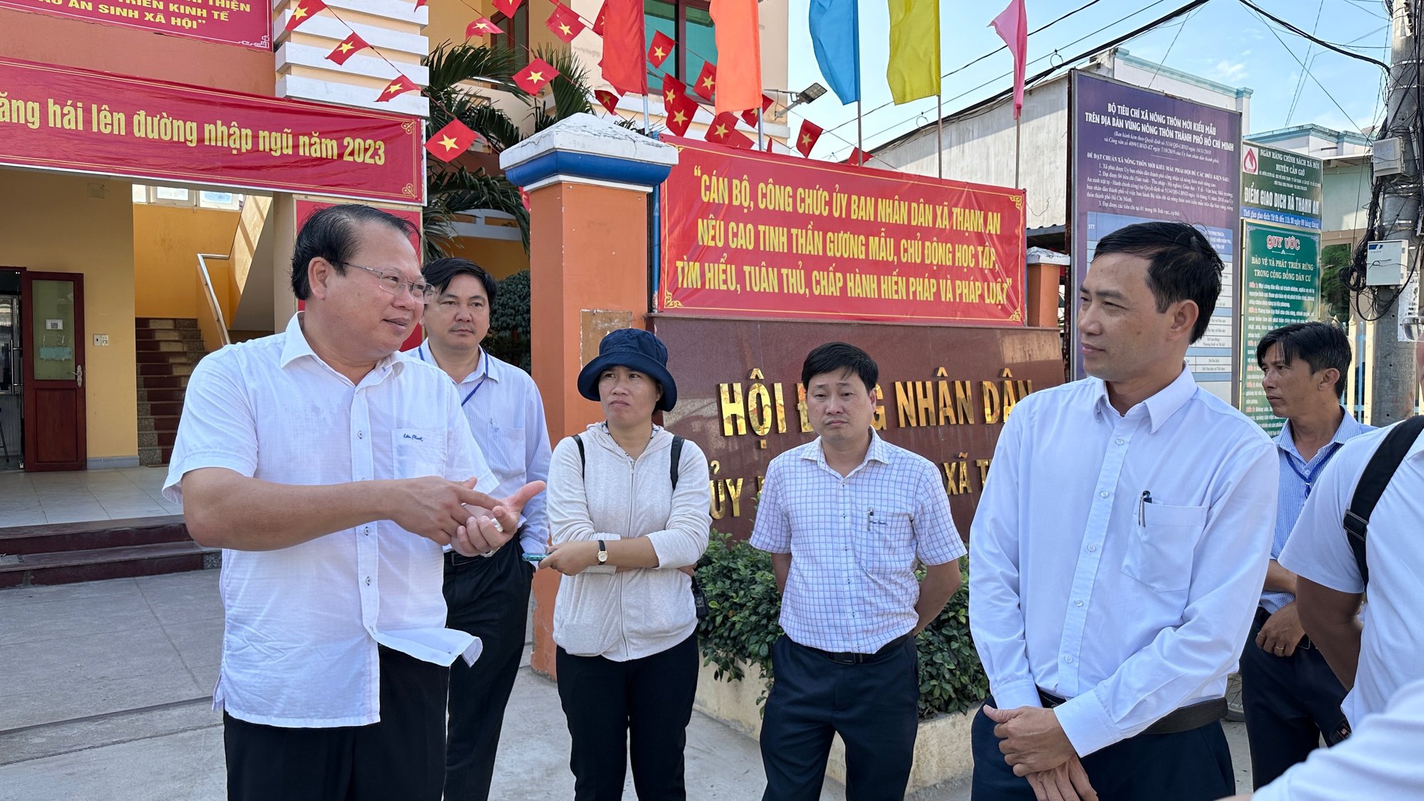 X&atilde; đảo đầu ti&ecirc;n tr&ecirc;n cả nước c&oacute; lưới điện v&agrave; d&acirc;y th&ocirc;ng tin được ngầm h&oacute;a - Ảnh 1.