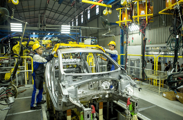 Giảm 50% lệ phí trước bạ ôtô: Bộ Tài chính nêu lý do không đồng tình