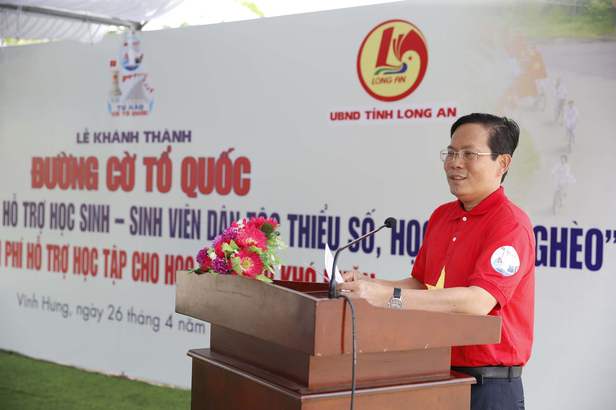 Đường cờ Tổ quốc đến với khu di tích lịch sử quốc gia Đồn Long Khốt - Ảnh 2.