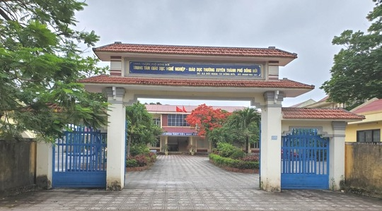 Nữ thủ quỹ bị đánh nhập viện do ghen tuông "ngược" (?!)