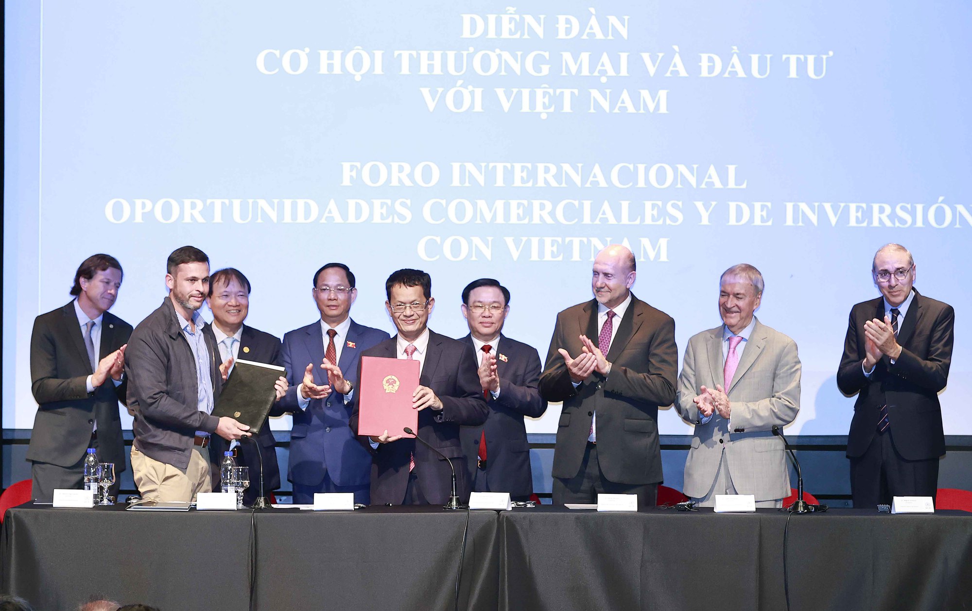 Chủ tịch Quốc hội: Việt Nam sẵn s&agrave;ng đ&agrave;m ph&aacute;n Hiệp định thương mại tự do với Khối Mercosur - Ảnh 2.