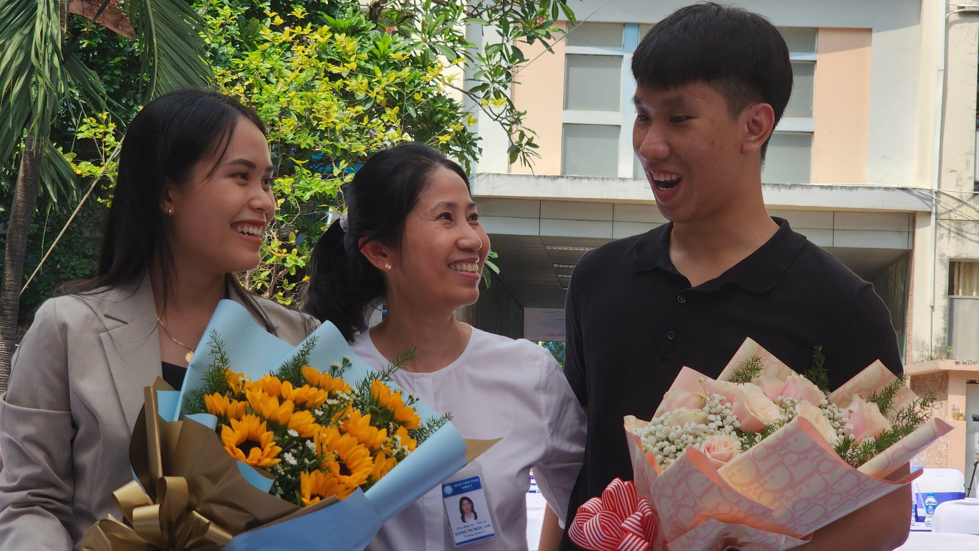 Cuộc gặp gỡ xúc động của các trường hợp thụ tinh ống nghiệm với y, bác sĩ