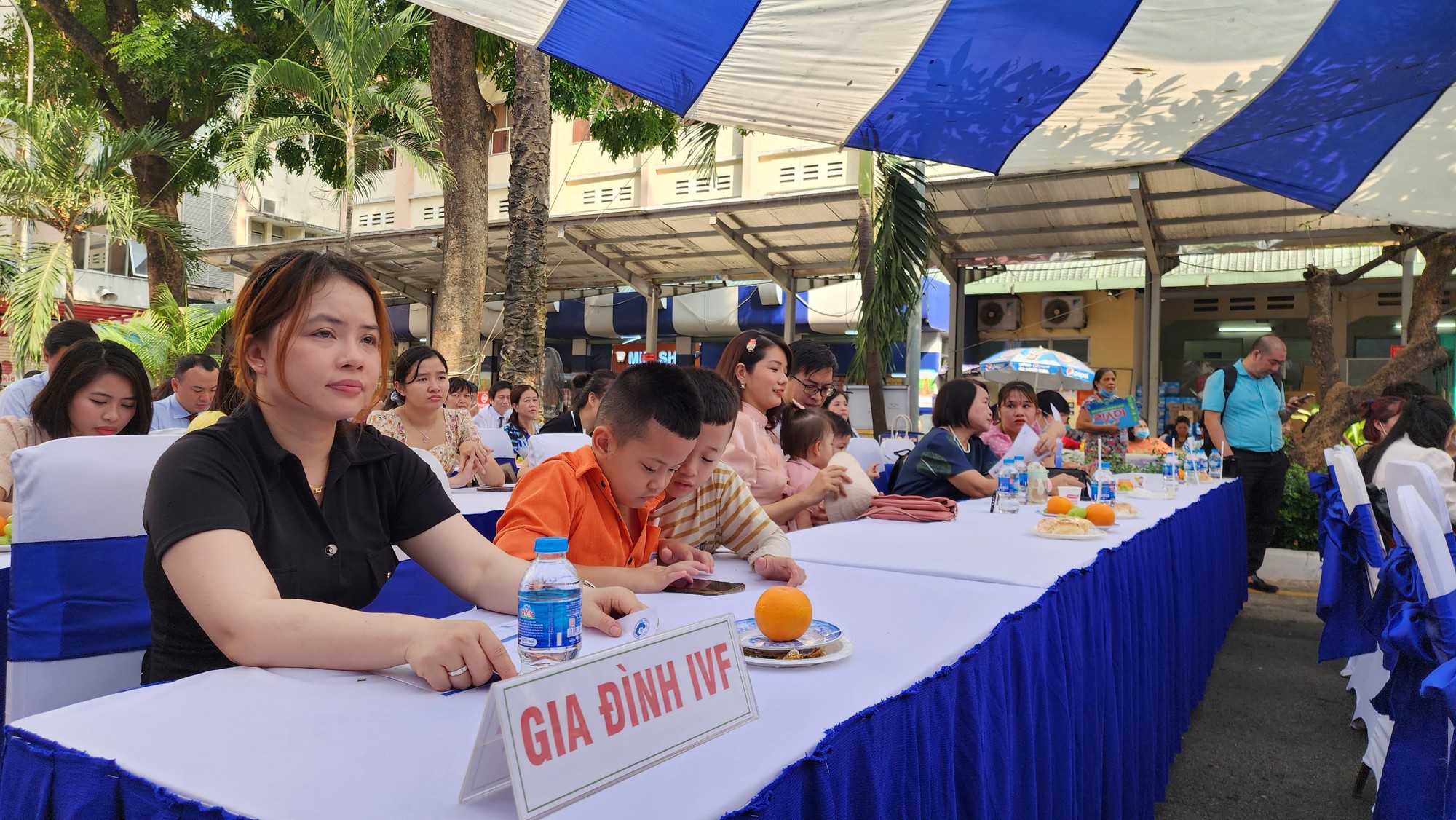 Cuộc gặp gỡ x&uacute;c động của c&aacute;c trường hợp thụ tinh ống nghiệm với y, b&aacute;c sĩ - Ảnh 3.