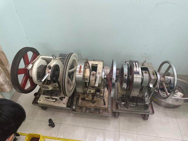 Công an TP HCM triệt phá đường dây thuốc lắc từ Pháp do Trí cá voi cầm đầu - Ảnh 7.