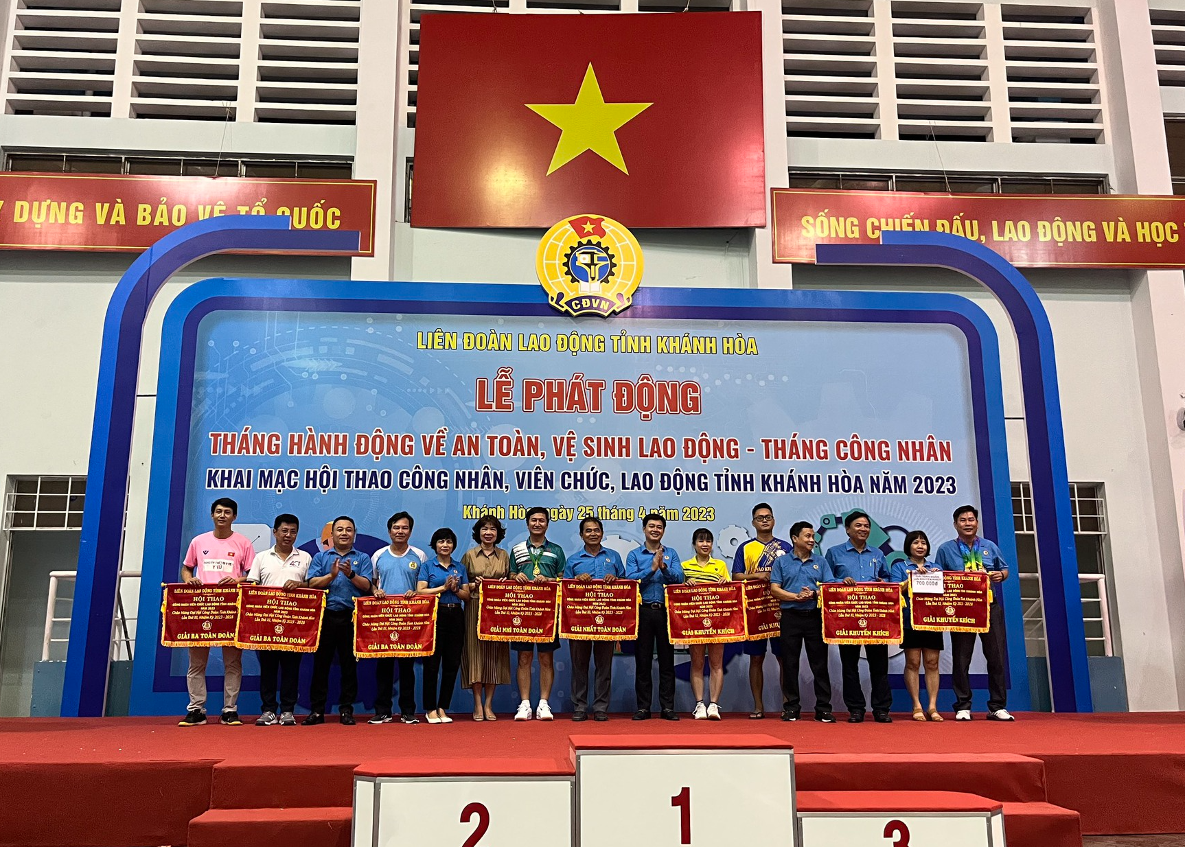 Khánh Hoà: Hơn 200 lượt vận động viên nhận huy chương - Ảnh 6.