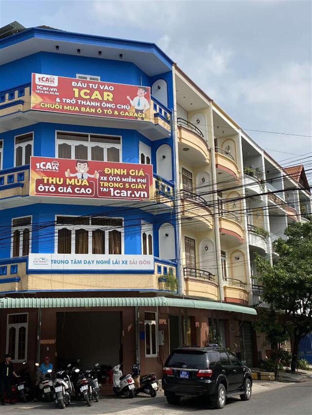 Giám đốc Trung tâm dạy nghề lái xe Sài Gòn bị bắt - Ảnh 2.