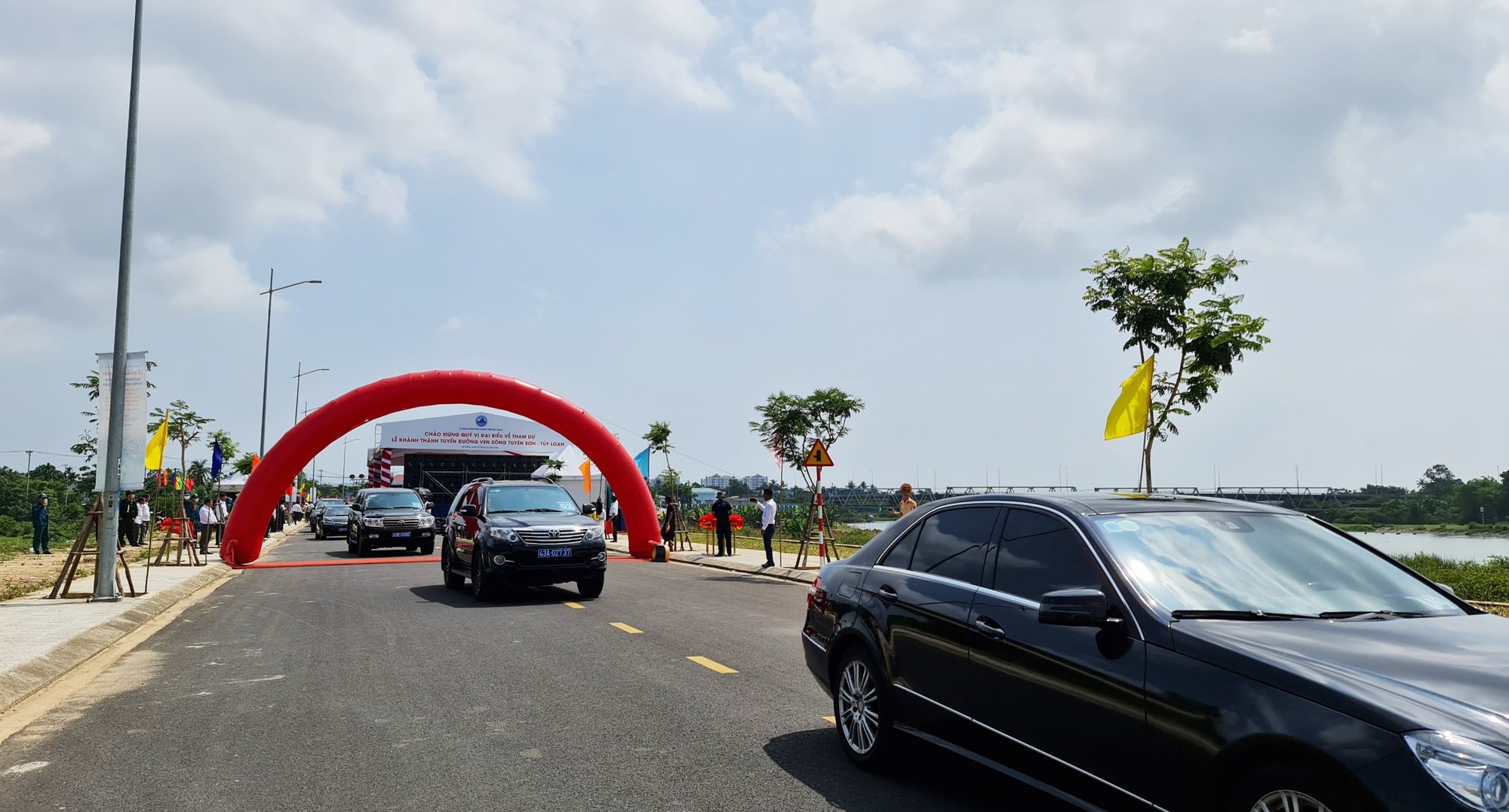 Khánh thành đường ven sông tuyệt đẹp ở Đà Nẵng - Ảnh 1.