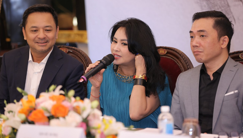 "Hà Nội - mùa chuyển" trong âm nhạc Phú Quang - Đỗ Bảo