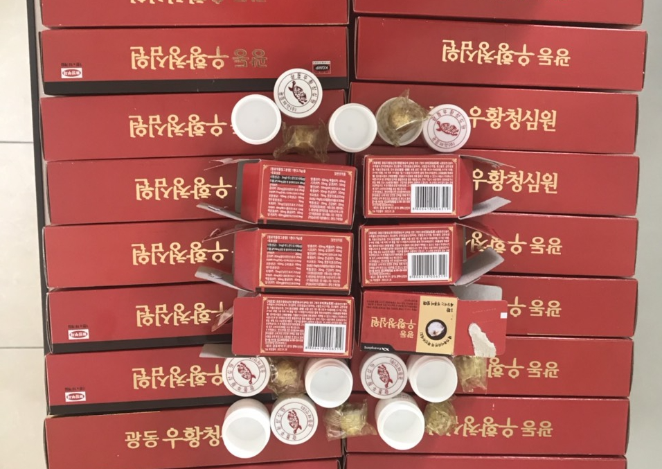 H&agrave;ng trăm tiểu thương, người cao tuổi được mời dự hội thảo rồi dụ mua thần dược - Ảnh 2.