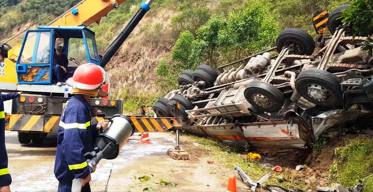 Xác định danh tính nạn nhân trong vụ tai nạn giao thông nghiêm trọng ở Phú Yên