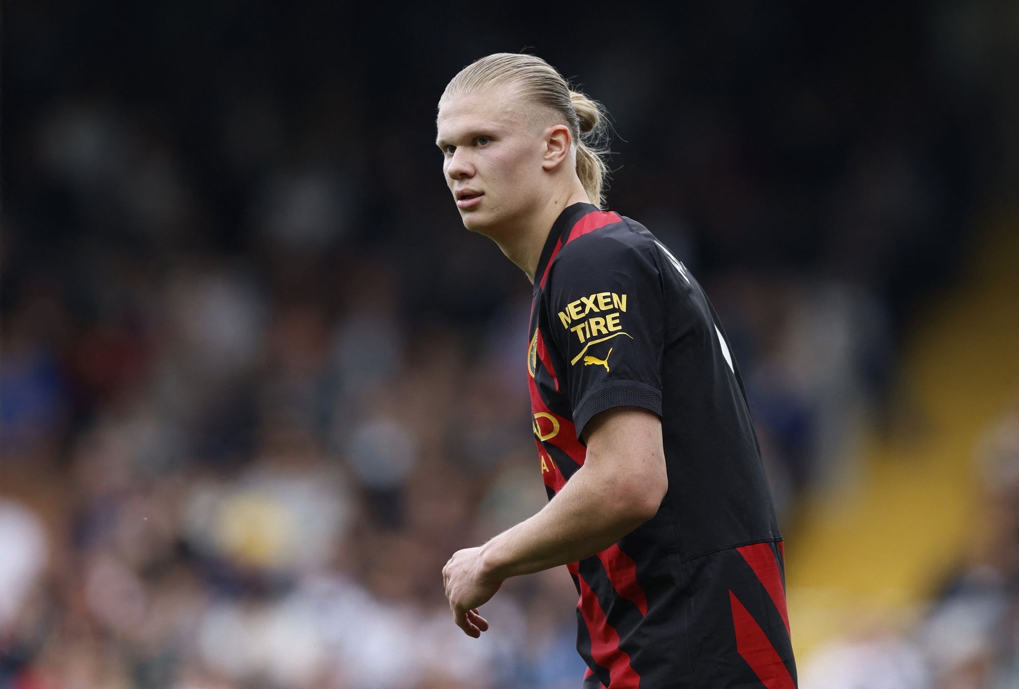 Haaland lập kỷ lục, Man City l&ecirc;n ng&ocirc;i đầu Ngoại hạng Anh - Ảnh 2.