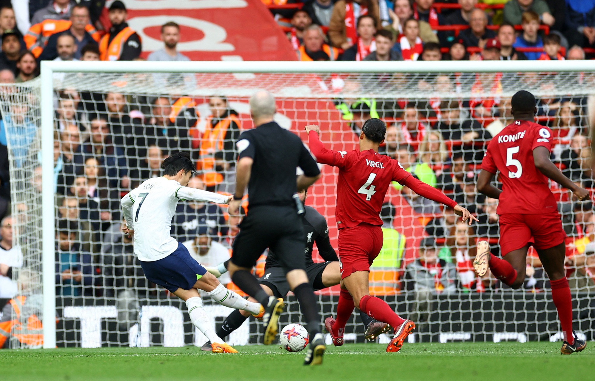 Thắng nghẹt thở Tottenham, Liverpool tăng tốc cuộc đua Top 4 - Ảnh 5.