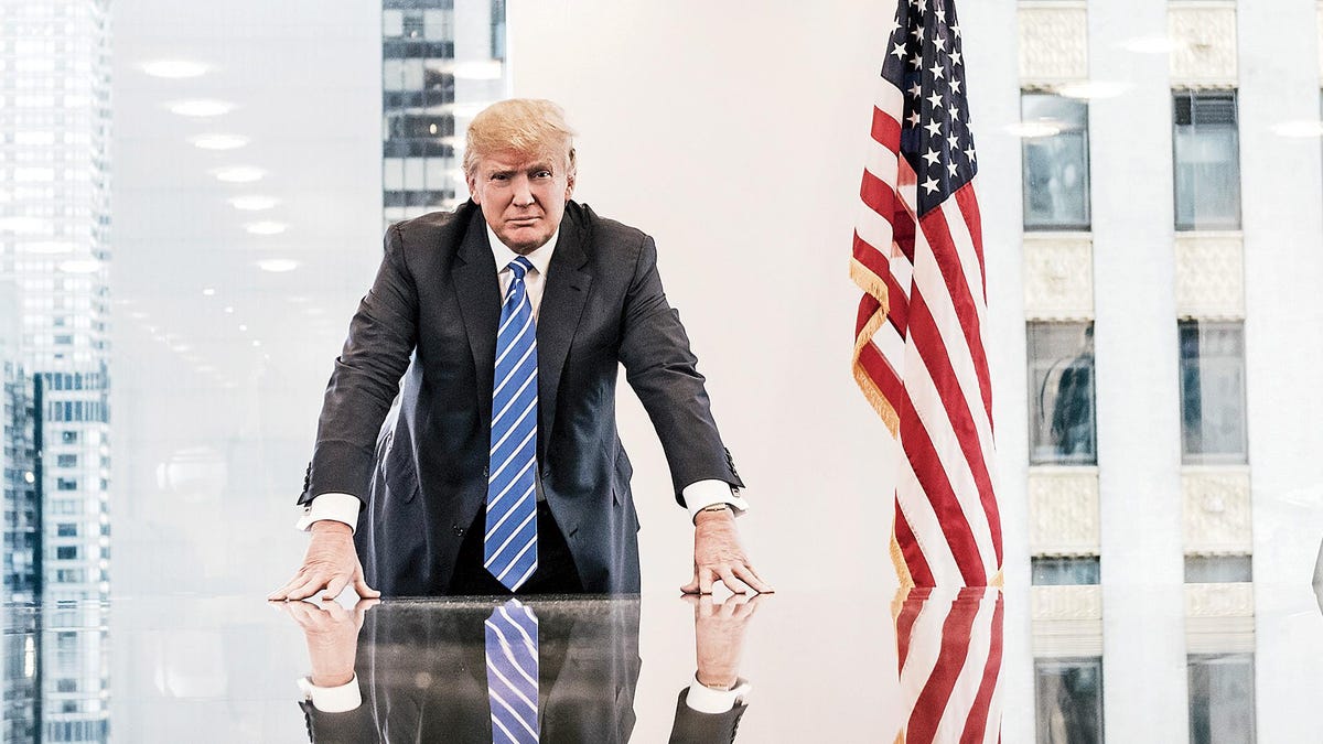 Ông Donald Trump mất 700 triệu USD tài sản ròng