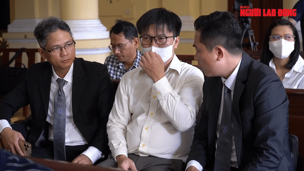 Vụ ch&aacute;y chung cư Carina: Bị c&aacute;o khai kh&ocirc;ng c&oacute; chuy&ecirc;n m&ocirc;n PCCC