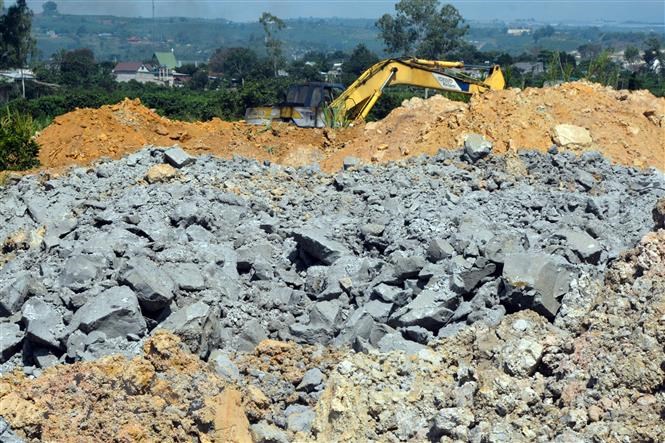 Lâm Đồng: Doanh nghiệp khai thác "chui" hơn nửa triệu m3 khoáng sản gần 10 năm