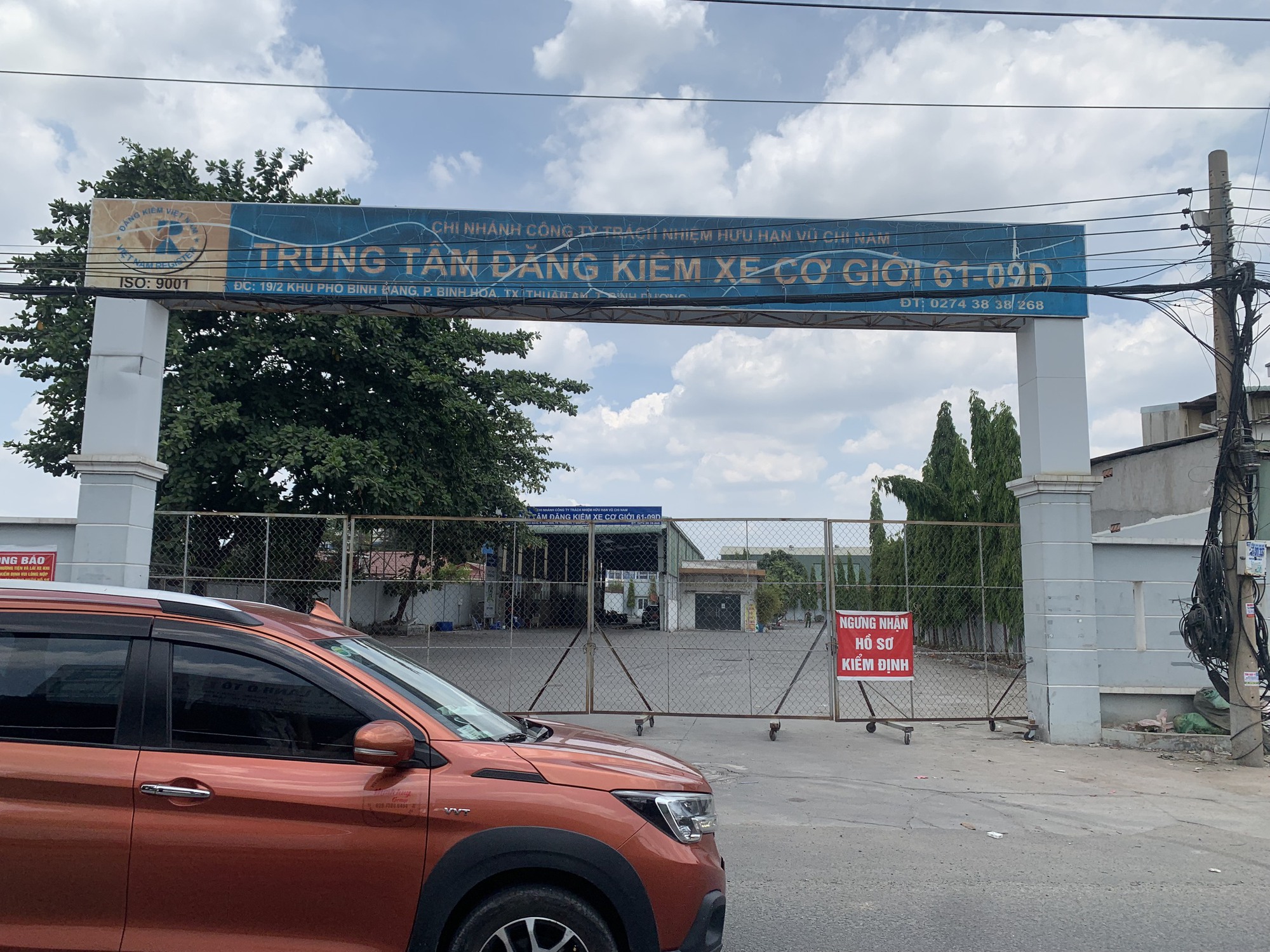 Toàn cảnh căng thẳng đăng kiểm ở Bình Dương và Bình Phước - Ảnh 1.