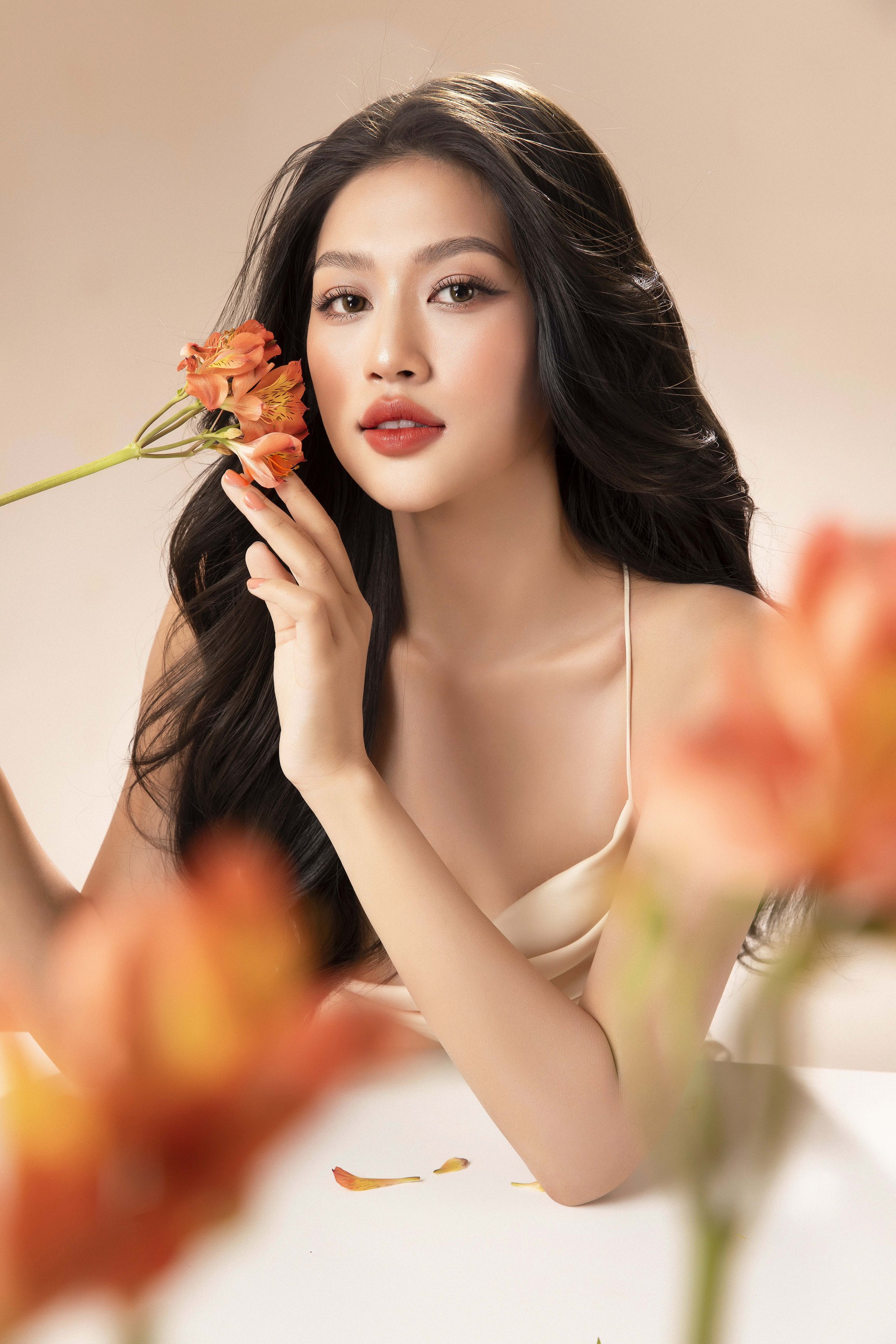 Hoa hậu Thi&ecirc;n &Acirc;n phản hồi về nhận x&eacute;t xấu - Ảnh 6.