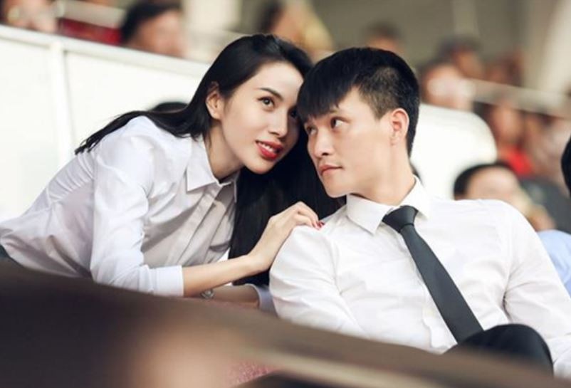 Đ&agrave;m Vĩnh Hưng n&oacute;i g&igrave; về th&ocirc;ng tin đ&ograve;i b&agrave; Phương Hằng bồi thường 43 tỉ đồng? - Ảnh 1.