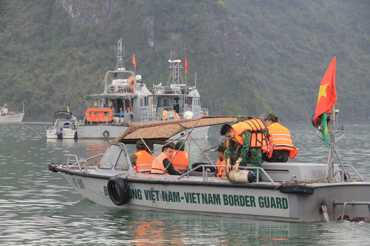 Tìm thấy nạn nhân cuối cùng vụ rơi máy bay trực thăng Bell 505