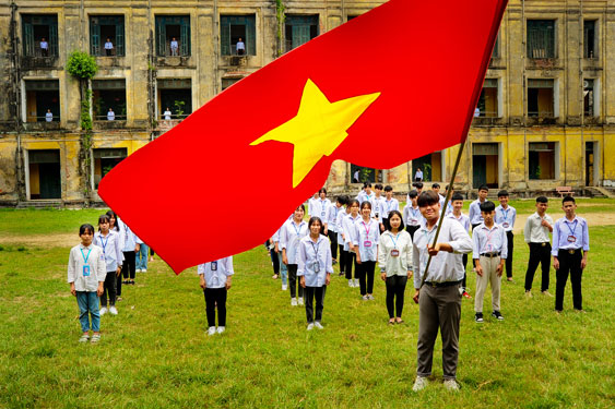 CUỘC THI ẢNH THI&Ecirc;NG LI&Ecirc;NG CỜ TỔ QUỐC: Chung niềm tự h&agrave;o - Ảnh 3.