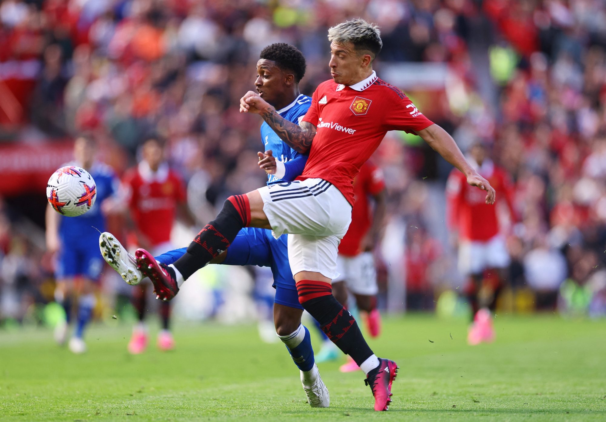 Người nhện Pickford trổ t&agrave;i, Everton vẫn thua trắng Man United - Ảnh 4.