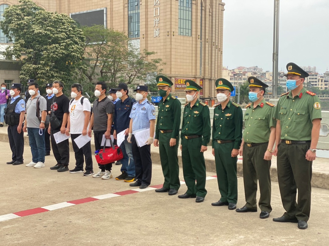 5 người Trung Quốc từ Campuchia nhập cảnh trái phép vào Việt Nam