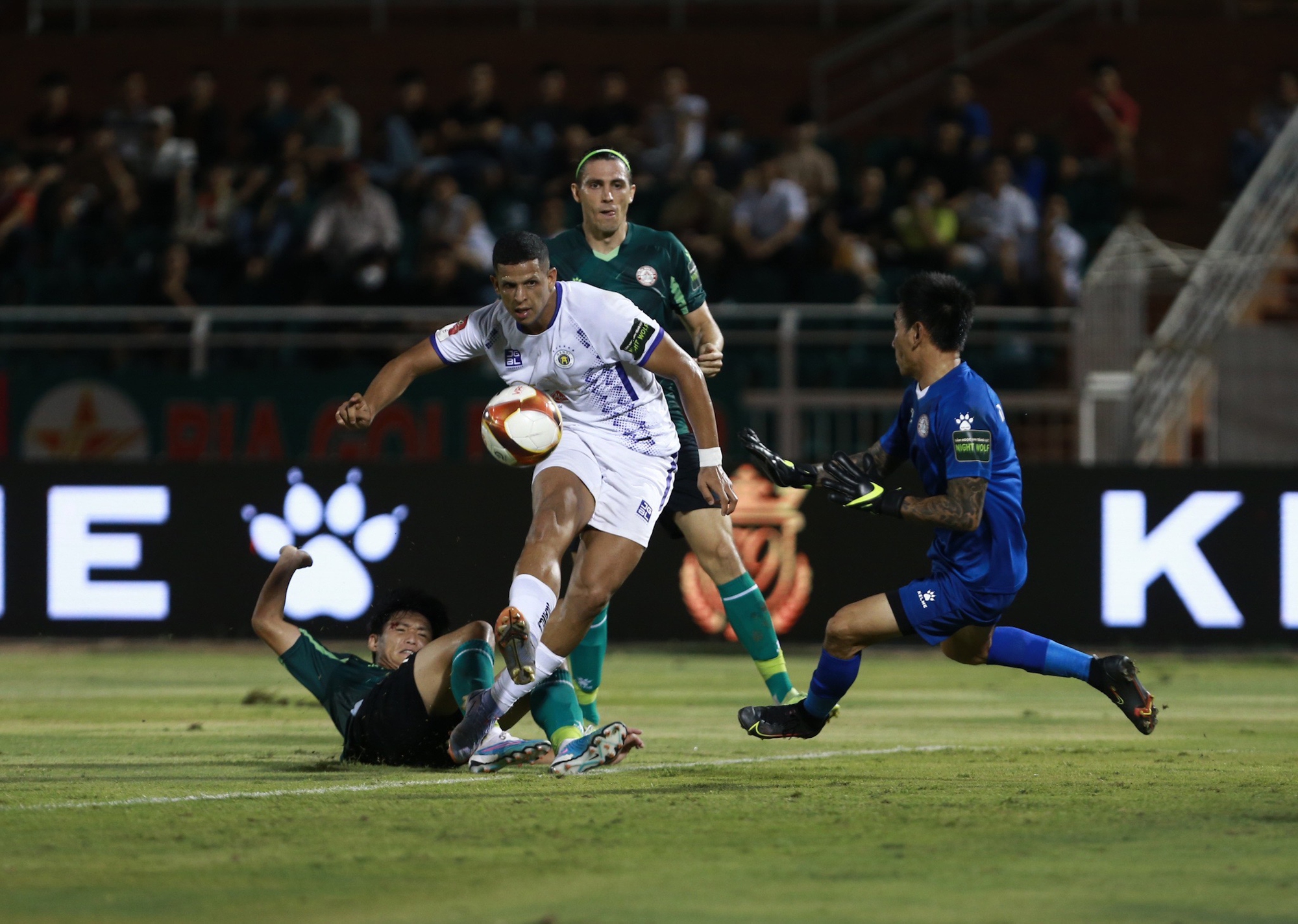 Cần bảo đảm tính chuyên nghiệp ở V-League