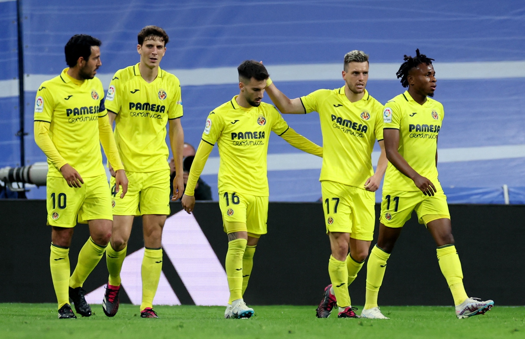 Thua ngược s&acirc;n nh&agrave; trước t&agrave;u ngầm v&agrave;ng, Real Madrid kh&oacute; giữ ng&ocirc;i La Liga - Ảnh 3.