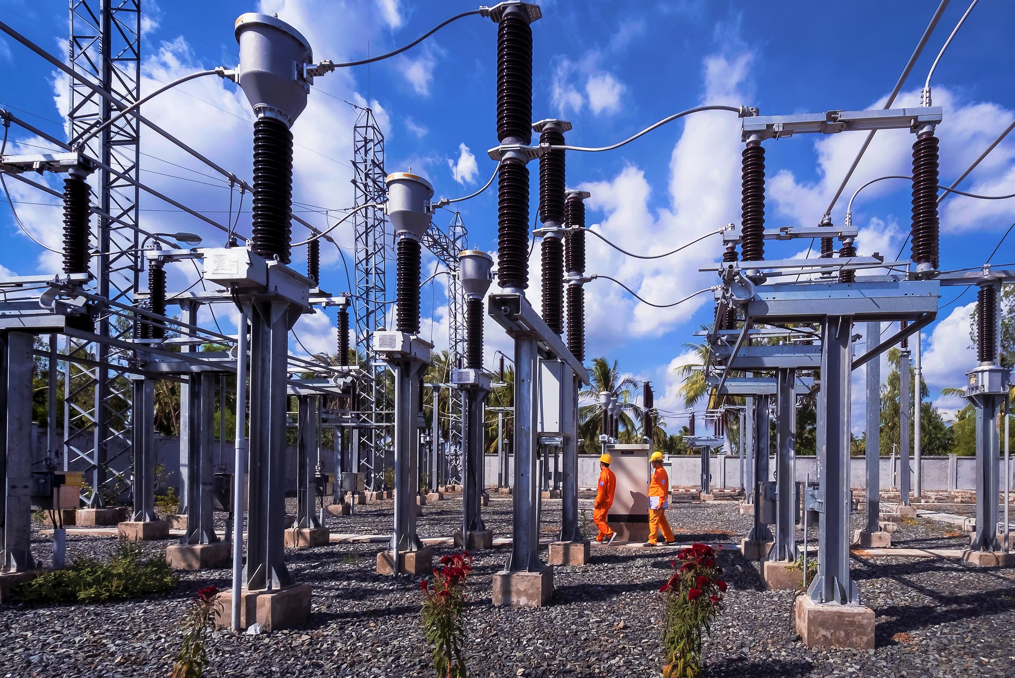 EVNSPC sẵn s&agrave;ng đảm bảo cấp điện tại 21 tỉnh ph&iacute;a Nam trong dịp lễ - Ảnh 1.