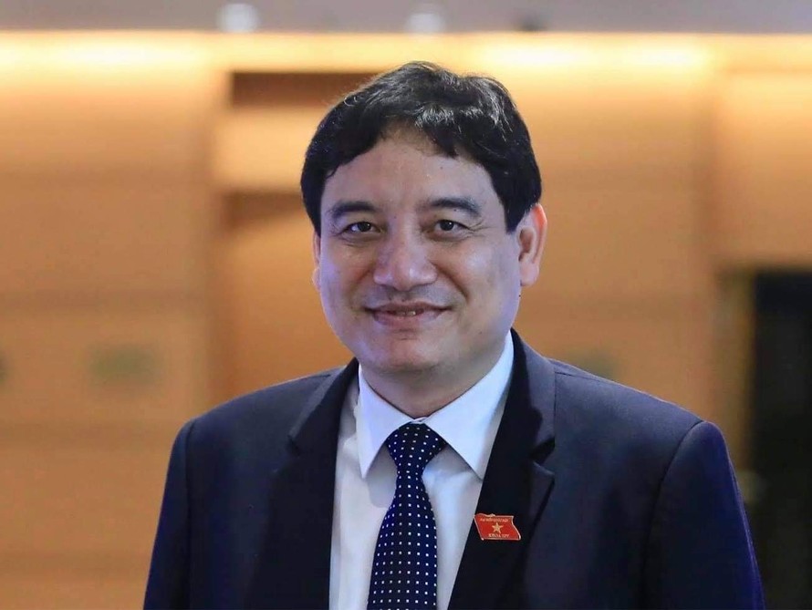 3-Nguyễn Đắc Vinh