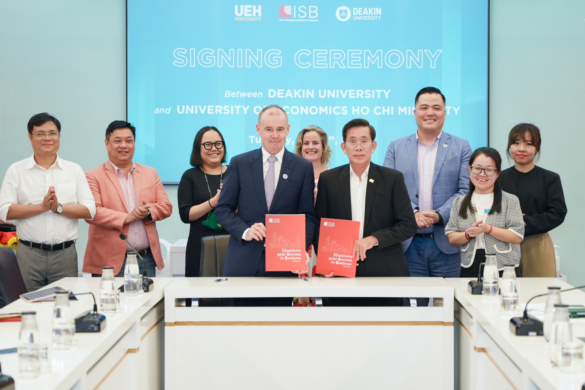 Hợp tác xét tuyển thẳng du học Úc bậc cử nhân