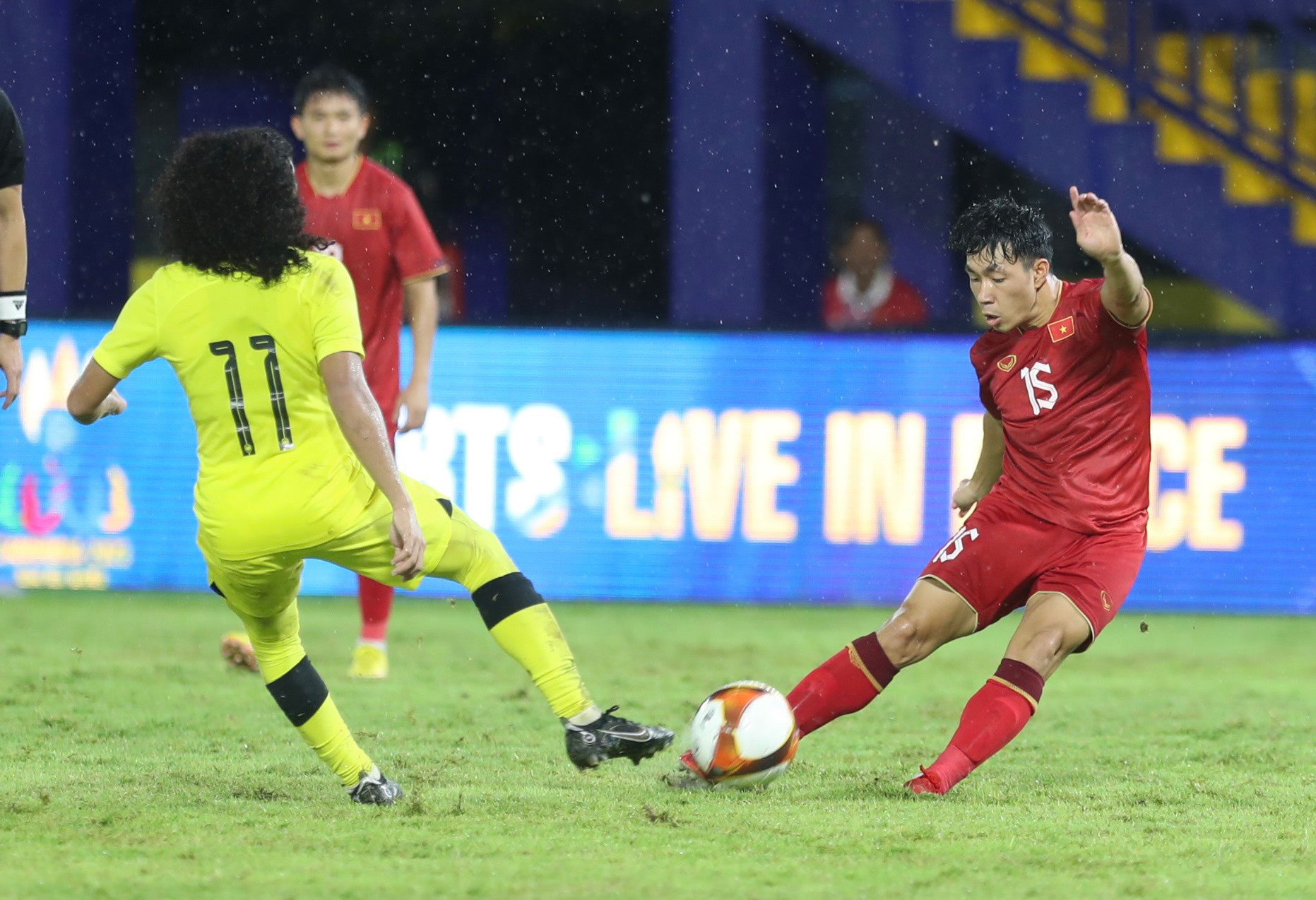U22 Việt Nam tranh ngôi đầu bảng cùng Thái Lan - Ảnh 2.