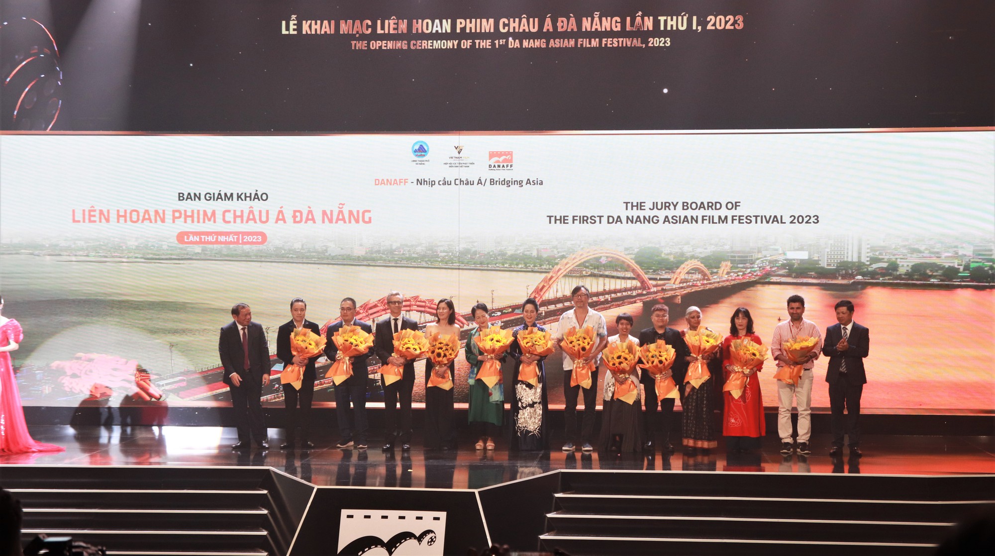 Kh&ocirc;ng ng&agrave;nh c&ocirc;ng nghiệp văn h&oacute;a n&agrave;o c&oacute; thể cạnh tranh với c&ocirc;ng nghiệp điện ảnh - Ảnh 5.