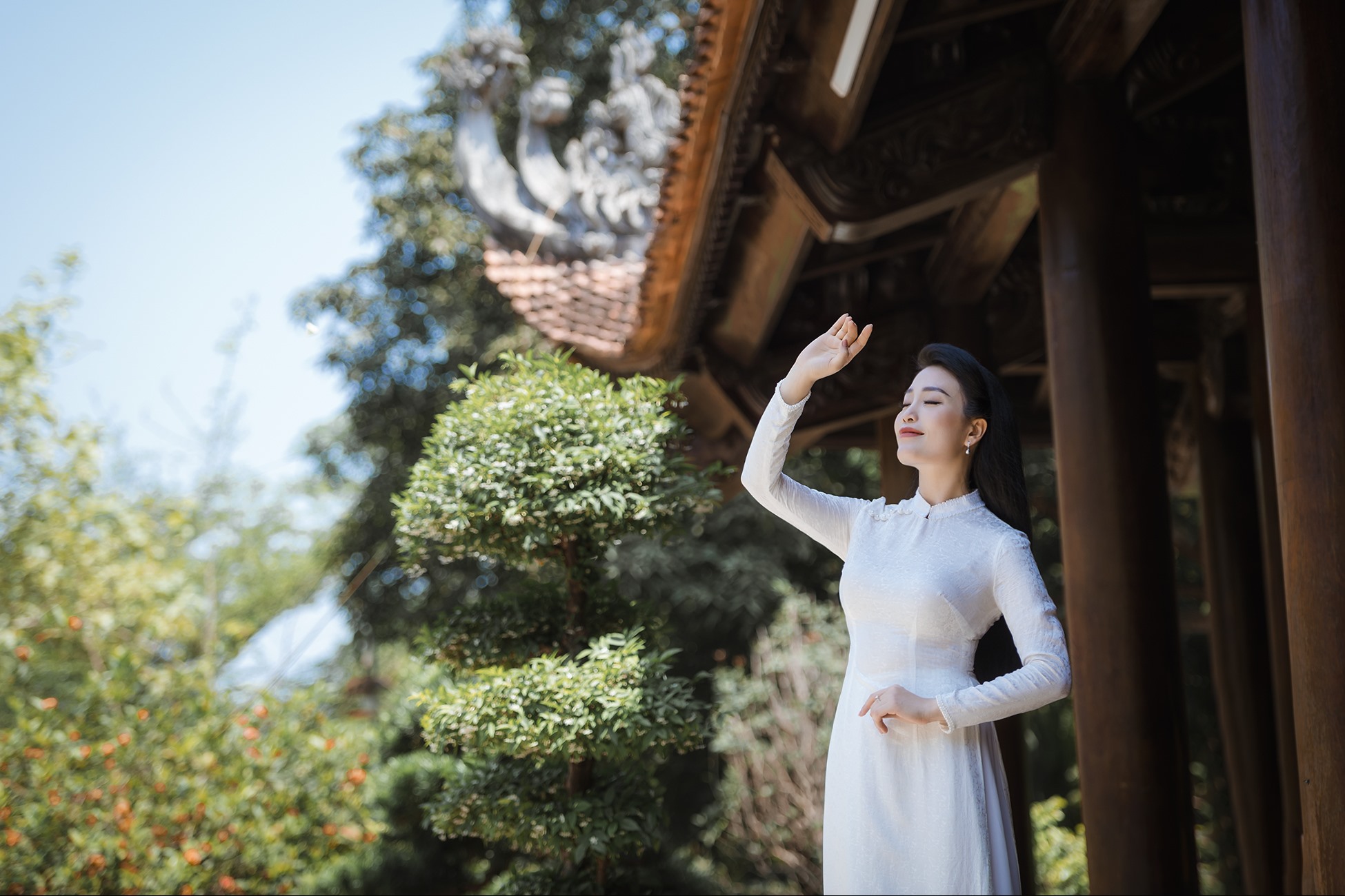 Sao Mai Huyền Trang ra MV mừng sinh nhật Bác Hồ